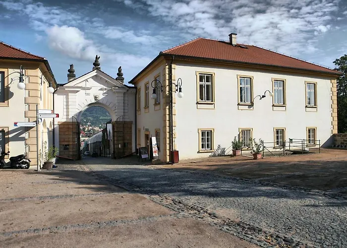 Chateau Decin