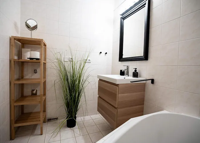 Apartament Chateau *
